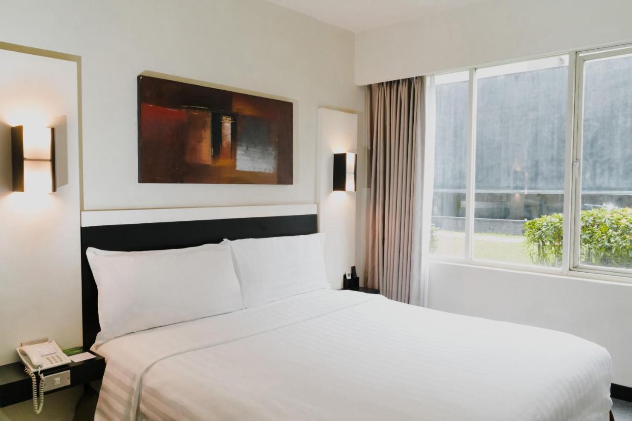 ASTON Denpasar Hotel&Convention Buitenkant foto