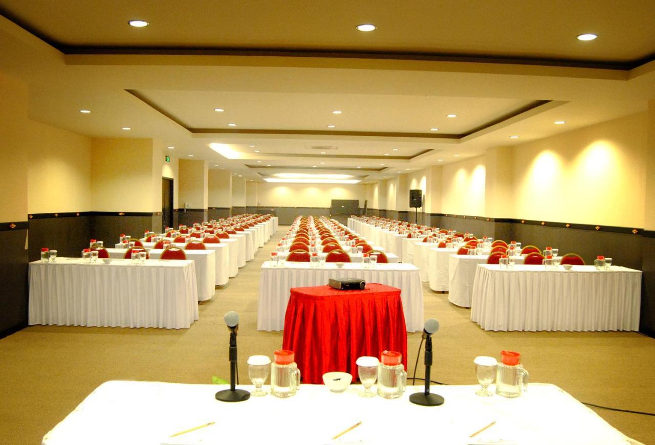 ASTON Denpasar Hotel&Convention Buitenkant foto